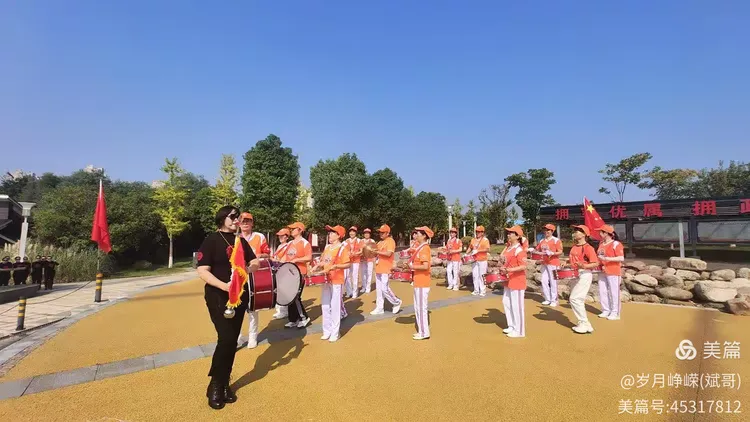 包含江西队展现团队力量，赢得掌声的词条