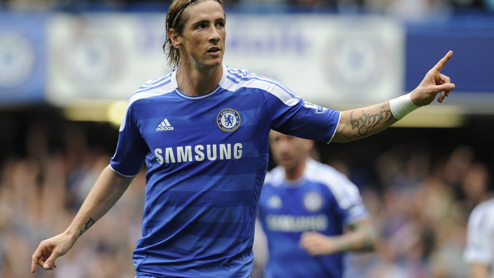 卢卡库关键时刻挺身而出，里昂速胜厄瓜多尔展现唯一性魅力